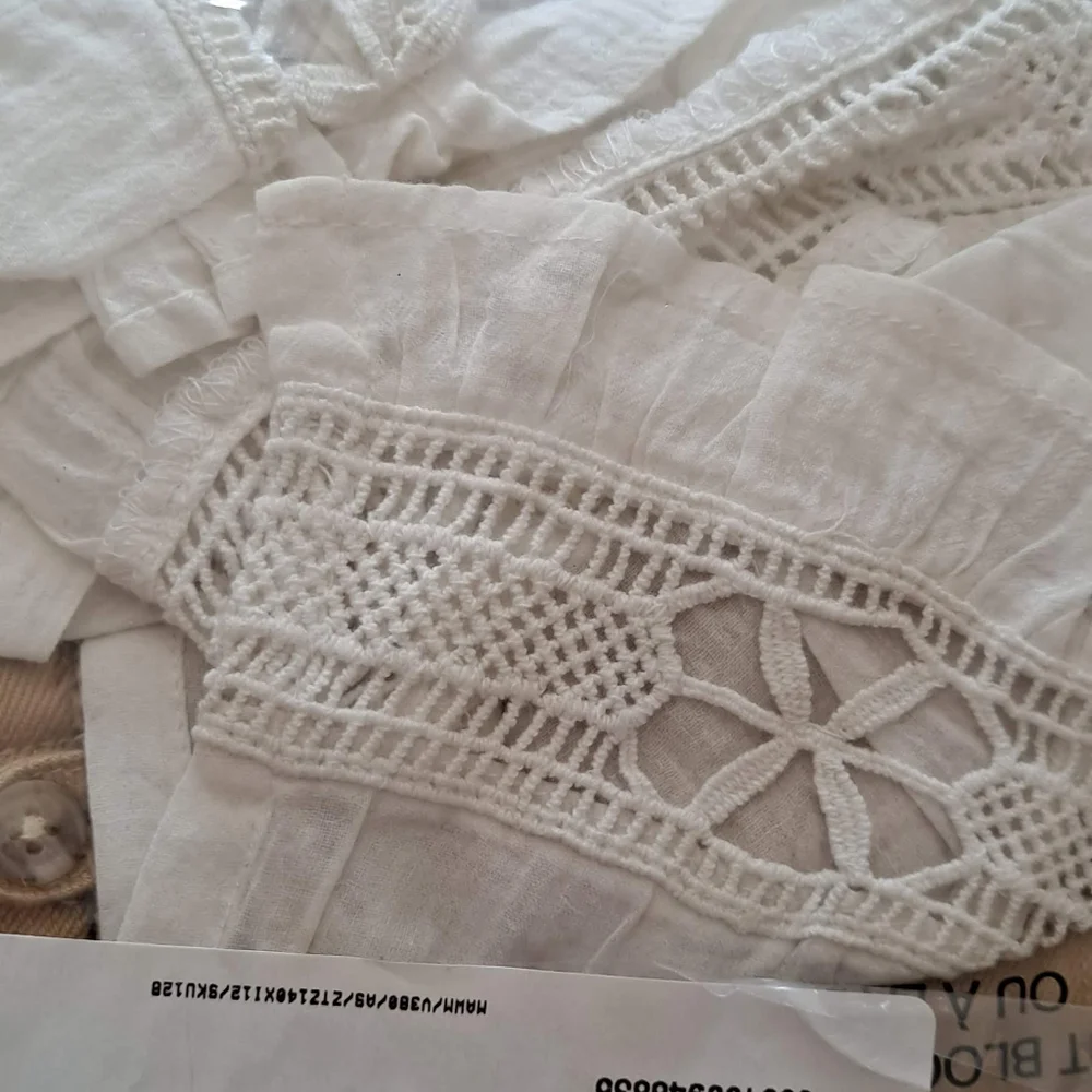 NWT Anthropologie Tan Puff Sleeve Twofer Top